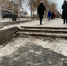 В центре Орска на тротуаре разрушился пандус и пришел в травмоопасное состояние - Ural56.Ru