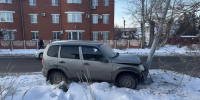 Врезался в столб: В Оренбурге в ДТП погиб человек - Ural56.Ru