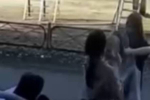 14 лет оказалось девушке, вынесшей раздетого ребенка на улицу в Орске. Комментарий полиции по видео, попавшему на камеру домофона