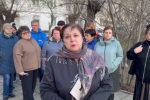 «Почему у нас в городе только шаурма на каждом углу?»: Жители Орска выступили против строительства киосков на остановке «Улица Нефтяников»