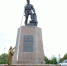 Процесс очистки памятника. Фото: администрация Оренбурга - Ural56.Ru