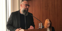 Дмитрий Цветков во время выступления перед депутатами Орска - Ural56.Ru