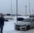Молодой человек рядом с машиной, на которой был устроен дрифт. Фото УМВД по региону - Ural56.Ru