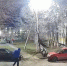 Неизвестный в Оренбурге с оружием, фото: камера домофона - Ural56.Ru
